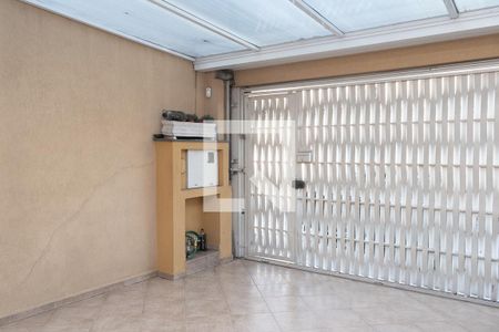 Casa à venda com 220m², 4 quartos e 3 vagas Casa à venda com 220m², 4 quartos e 3 vagasGaragem