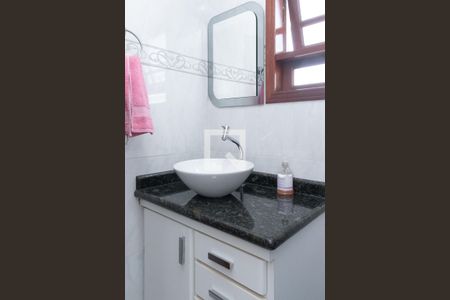 Casa à venda com 220m², 4 quartos e 3 vagas Casa à venda com 220m², 4 quartos e 3 vagasBanheiro da Suíte 4