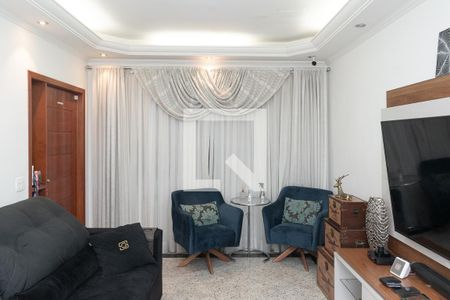 Sala de casa para alugar com 4 quartos, 220m² em Vila Galvão, Guarulhos