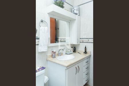 Casa à venda com 220m², 4 quartos e 3 vagas Casa à venda com 220m², 4 quartos e 3 vagasBanheiro da Suíte 1