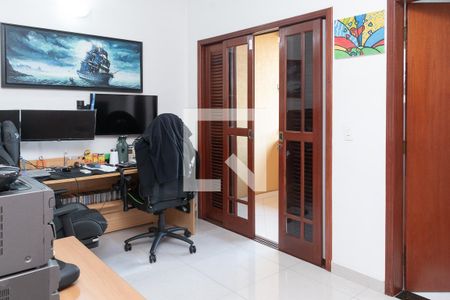 Casa à venda com 220m², 4 quartos e 3 vagas Casa à venda com 220m², 4 quartos e 3 vagasSuíte 4