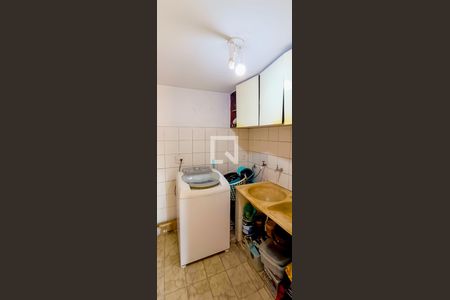 Casa à venda com 153m², 3 quartos e sem vagaÁrea de Serviço