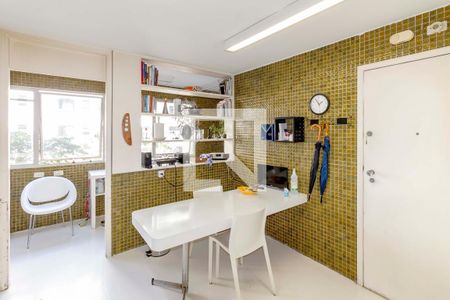 Apartamento à venda com 144m², 2 quartos e 2 vagasCozinha