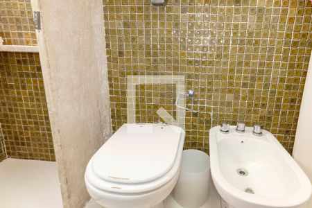 Apartamento à venda com 144m², 2 quartos e 2 vagasBanheiro Social