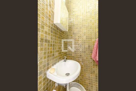 Apartamento à venda com 144m², 2 quartos e 2 vagasBanheiro de Serviço