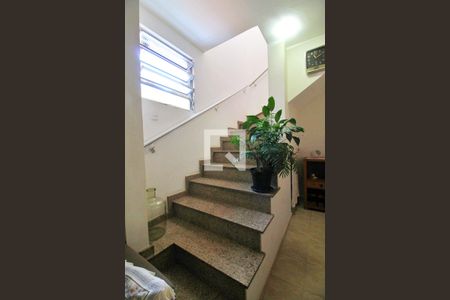 Escada de casa à venda com 3 quartos, 250m² em Vila Príncipe de Gales, Santo André
