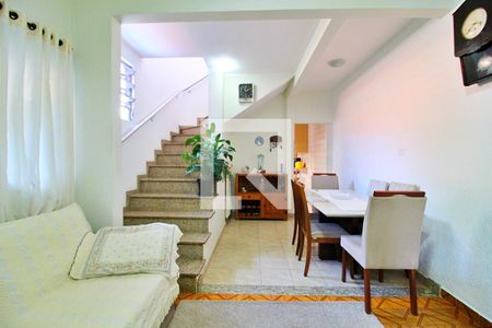 Sala de casa à venda com 3 quartos, 250m² em Vila Príncipe de Gales, Santo André