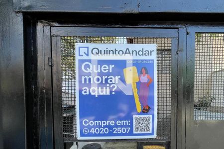 Casa à venda com 150m², 3 quartos e 2 vagas Casa à venda com 150m², 3 quartos e 2 vagasFachada