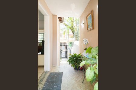 Casa à venda com 150m², 3 quartos e 2 vagas Casa à venda com 150m², 3 quartos e 2 vagasQuintal