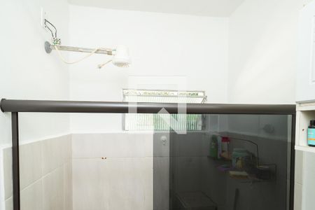 Casa à venda com 150m², 3 quartos e 2 vagas Casa à venda com 150m², 3 quartos e 2 vagasBanheiro Social