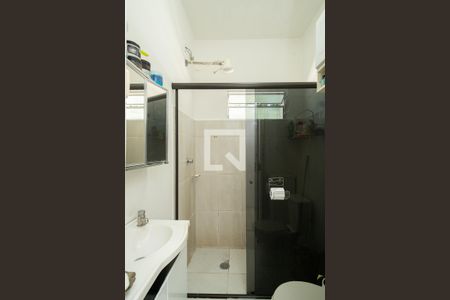 Casa à venda com 150m², 3 quartos e 2 vagas Casa à venda com 150m², 3 quartos e 2 vagasBanheiro Social