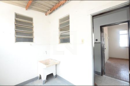 Apartamento para alugar com 65m², 2 quartos e sem vagaÁrea de Serviço