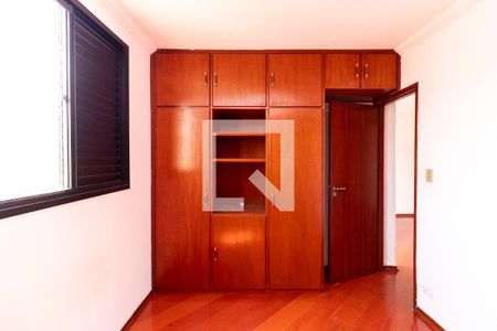 Quarto 1 de apartamento para alugar com 2 quartos, 54m² em Chácara Seis de Outubro, São Paulo