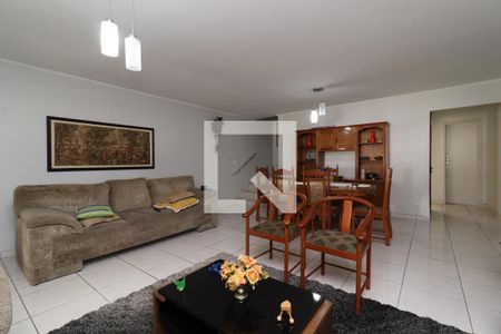 Sala de estar de casa à venda com 3 quartos, 110m² em Imirim, São Paulo