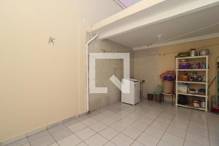 Casa à venda com 110m², 3 quartos e 2 vagasQuintal