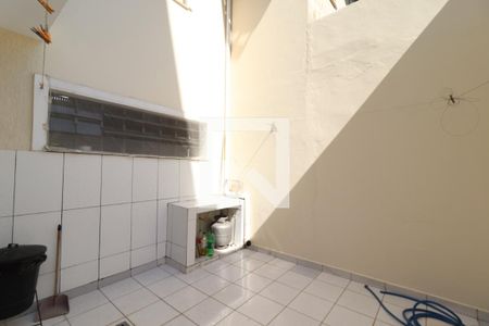 Casa à venda com 110m², 3 quartos e 2 vagasQuintal