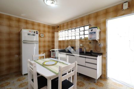 Casa à venda com 110m², 3 quartos e 2 vagasCozinha