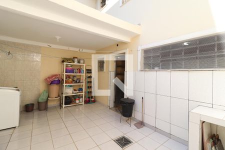 Casa à venda com 110m², 3 quartos e 2 vagasQuintal