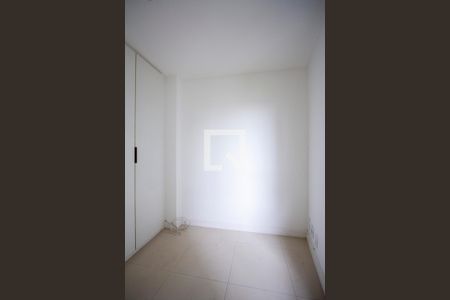 Quarto 1 de apartamento à venda com 2 quartos, 60m² em Santa Rosa, Niterói