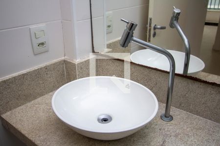 Apartamento à venda com 60m², 2 quartos e 1 vagaBanheiro Social