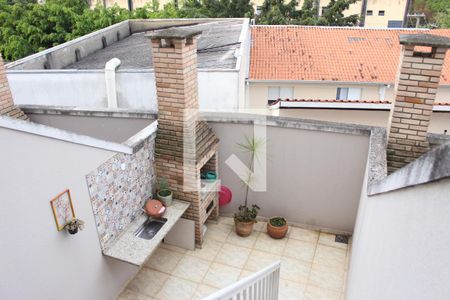 Casa à venda com 110m², 3 quartos e 4 vagasEscada