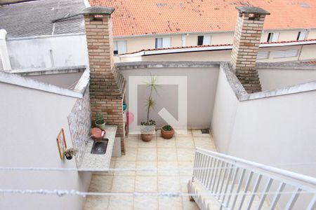 Casa à venda com 110m², 3 quartos e 4 vagasEscada