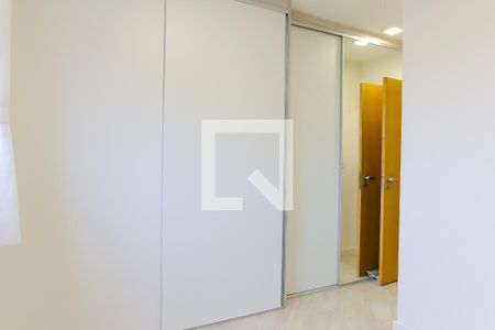 Apartamento para alugar com 73m², 2 quartos e 2 vagasSuite