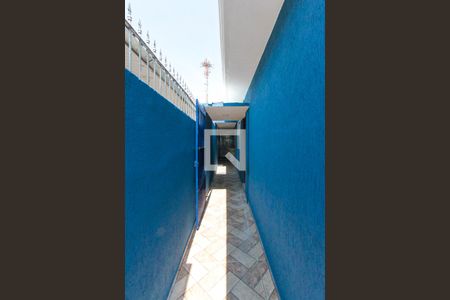 Corredor de casa para alugar com 1 quarto, 60m² em Vila Divina Pastora, São Paulo