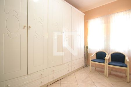 Casa à venda com 196m², 3 quartos e 2 vagasQuarto 2