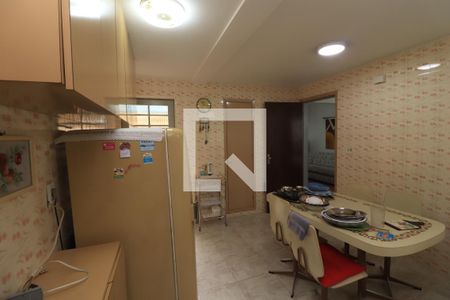 Casa à venda com 186m², 3 quartos e 2 vagasCozinha