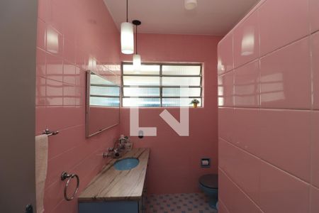 Casa à venda com 186m², 3 quartos e 2 vagasBanheiro