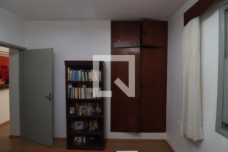 Quarto 1 de casa para alugar com 3 quartos, 186m² em Vila Gomes Cardim, São Paulo