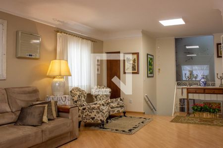 Sala de TV de casa à venda com 4 quartos, 300m² em Vila Nogueira, Campinas