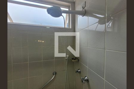 Casa à venda com 300m², 4 quartos e 4 vagasBanheiro Quarto 1 e 2 