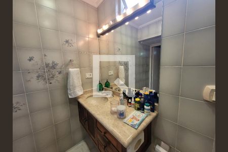 Casa à venda com 300m², 4 quartos e 4 vagasBanheiro da Suíte 