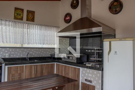 Casa à venda com 300m², 4 quartos e 4 vagasChurrasqueira