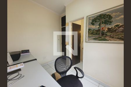 Casa à venda com 300m², 4 quartos e 4 vagasEscritório/Quarto 