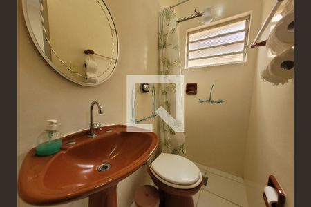 Casa à venda com 300m², 4 quartos e 4 vagasBanheiro do Escritório/Quarto