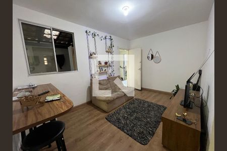 Sala de apartamento à venda com 2 quartos, 55m² em Cabral, Contagem
