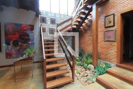 Escada de casa à venda com 5 quartos, 531m² em Santos Dumont, Lagoa Santa