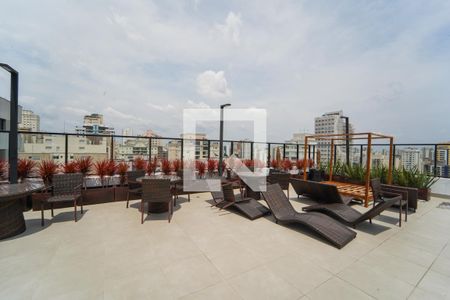 Apartamento para alugar com 33m², 1 quarto e sem vaga Apartamento para alugar com 33m², 1 quarto e sem vagaÁrea comum - Piscina