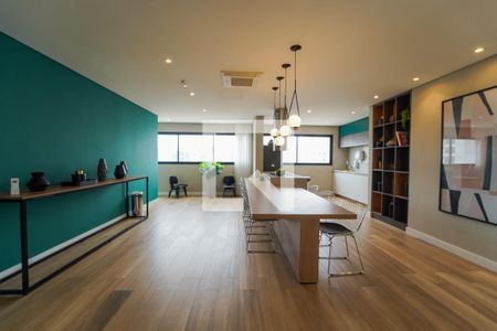 Apartamento para alugar com 33m², 1 quarto e sem vaga Apartamento para alugar com 33m², 1 quarto e sem vagaÁrea comum - Salão de festas