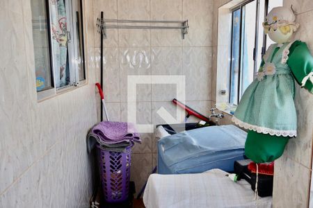 Casa à venda com 120m², 4 quartos e 2 vagas Casa à venda com 120m², 4 quartos e 2 vagasÁrea de Serviço