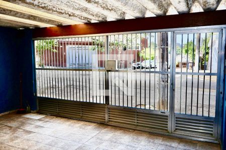 Casa à venda com 120m², 4 quartos e 2 vagas Casa à venda com 120m², 4 quartos e 2 vagasGaragem