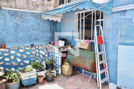 Casa à venda com 120m², 4 quartos e 2 vagas Casa à venda com 120m², 4 quartos e 2 vagasQuintal