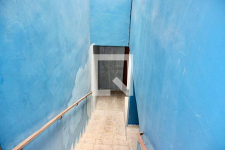 Casa à venda com 120m², 4 quartos e 2 vagas Casa à venda com 120m², 4 quartos e 2 vagasCorredor