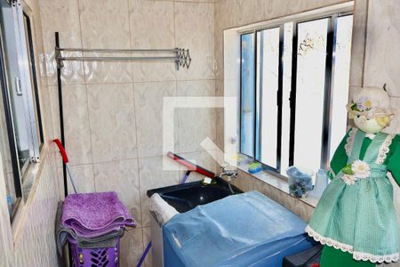 Casa à venda com 120m², 4 quartos e 2 vagas Casa à venda com 120m², 4 quartos e 2 vagasÁrea de Serviço