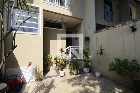 Casa à venda com 128m², 3 quartos e 1 vagaEntrada