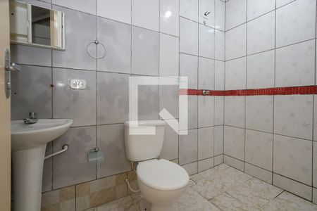 Banheiro de casa para alugar com 1 quarto, 30m² em Santo Amaro, São Paulo
