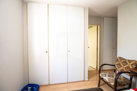 Suite, armário  de apartamento à venda com 3 quartos, 99m² em Moema, São Paulo
